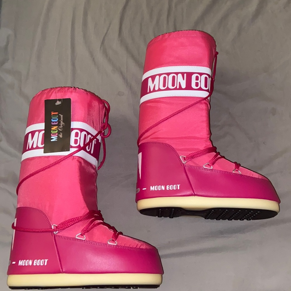 Hot pink moon boots